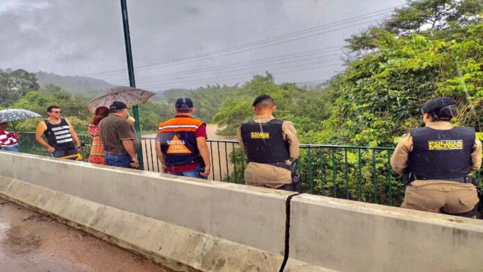Polícia Militar e Defesa Civil em atuação conjunta nesse período chuvoso no Sul de Minas